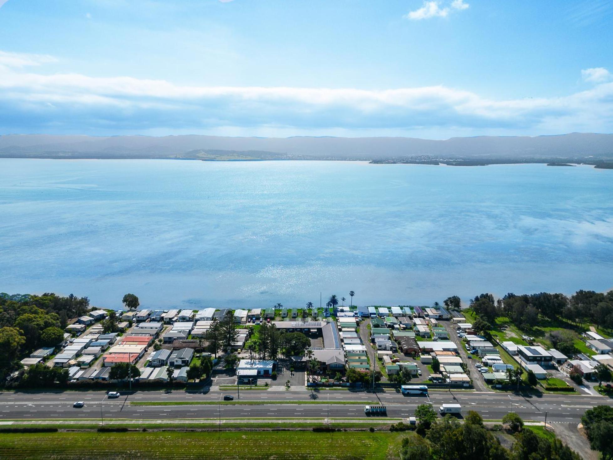 Lakeside Wollongong Motel 3*